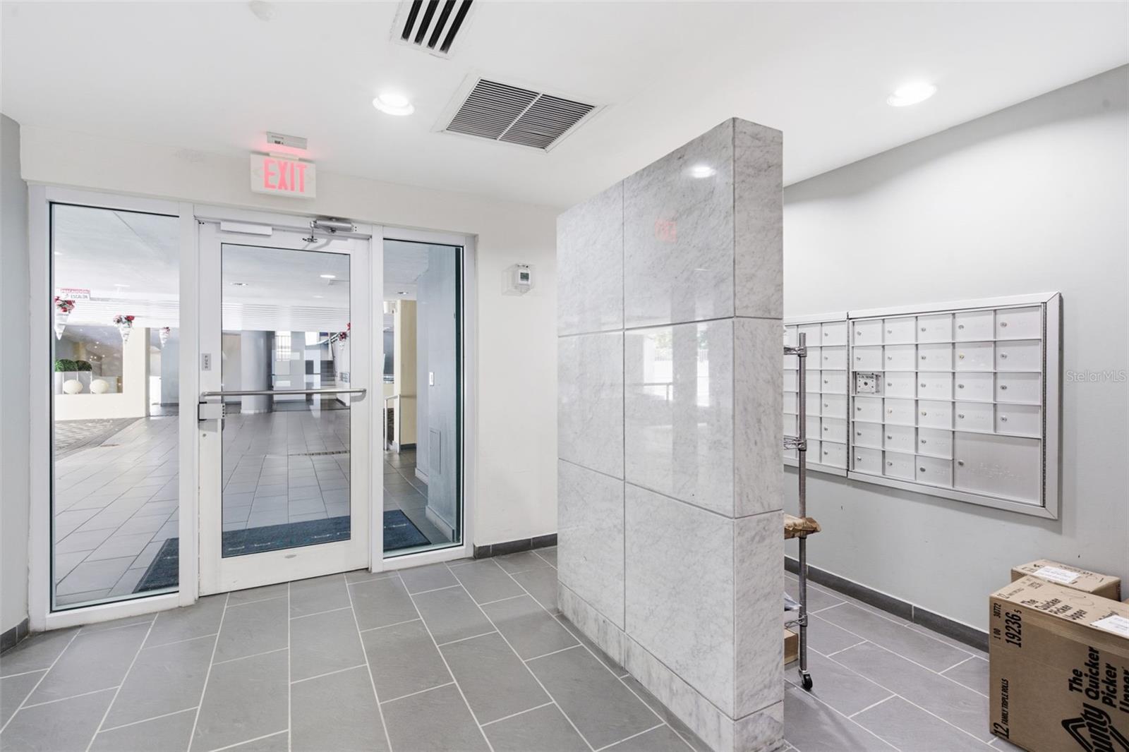 ACQUAMARINA CONDOMINIUM - Residential Lease