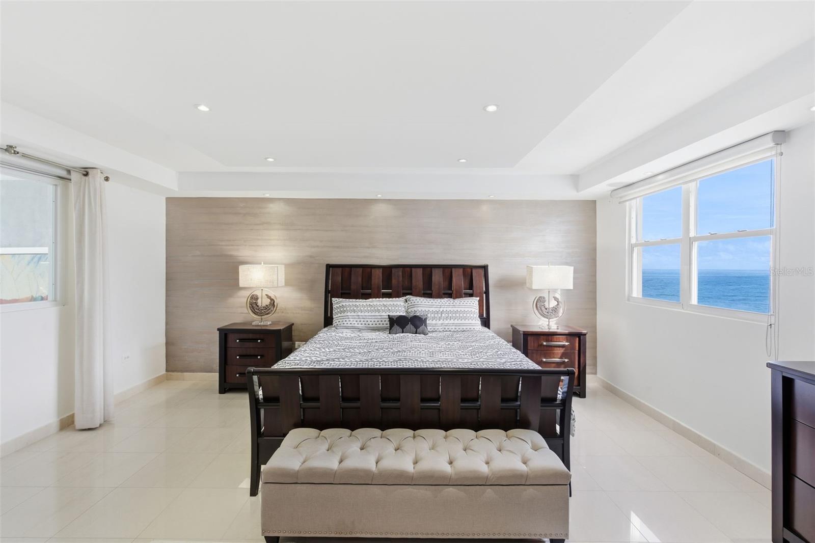 ACQUAMARINA CONDOMINIUM - Residential Lease