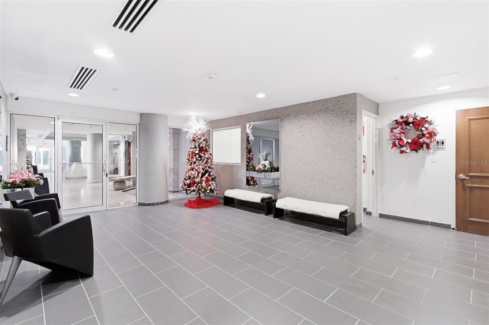 ACQUAMARINA CONDOMINIUM - Residential Lease