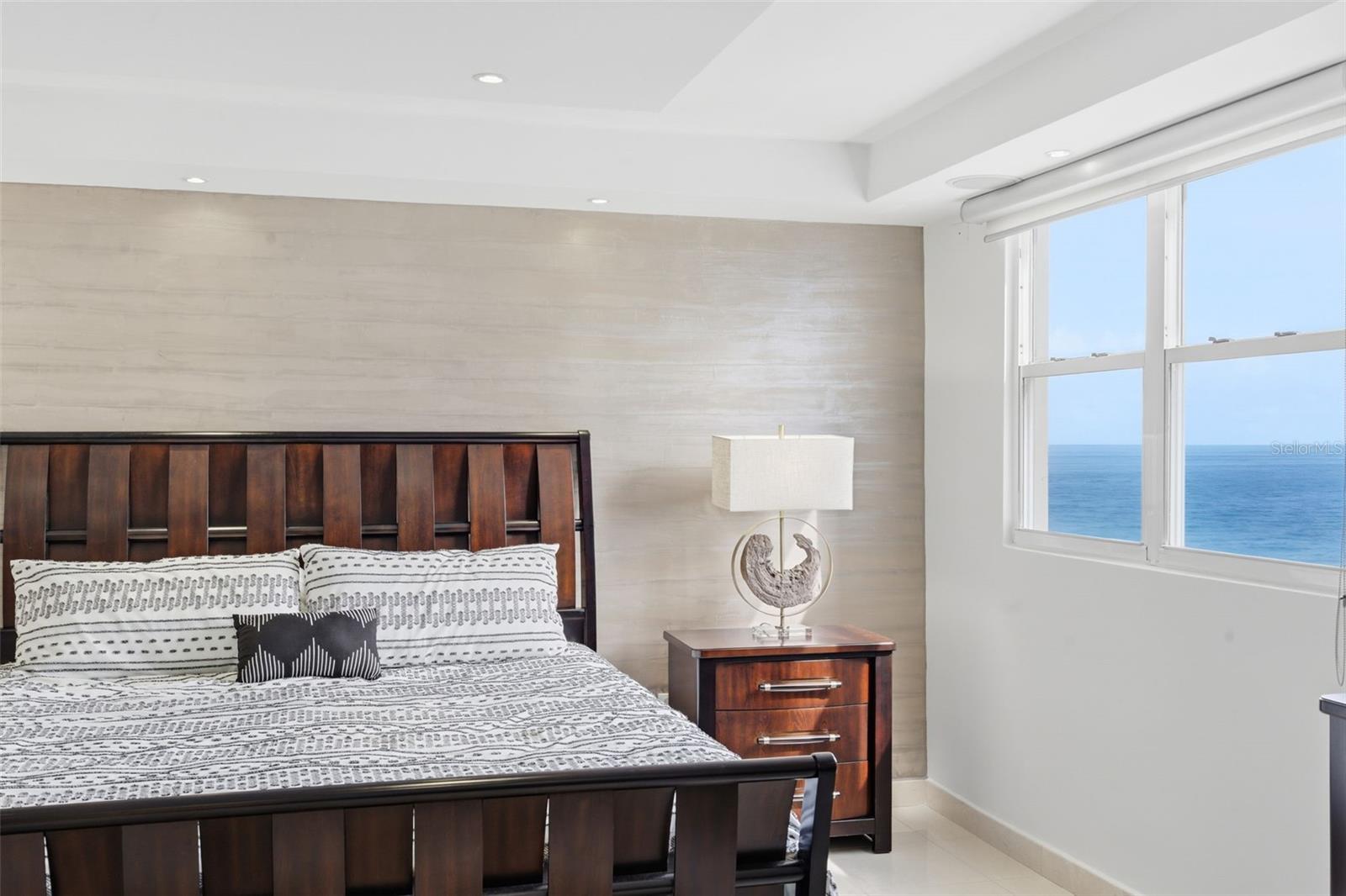 ACQUAMARINA CONDOMINIUM - Residential Lease