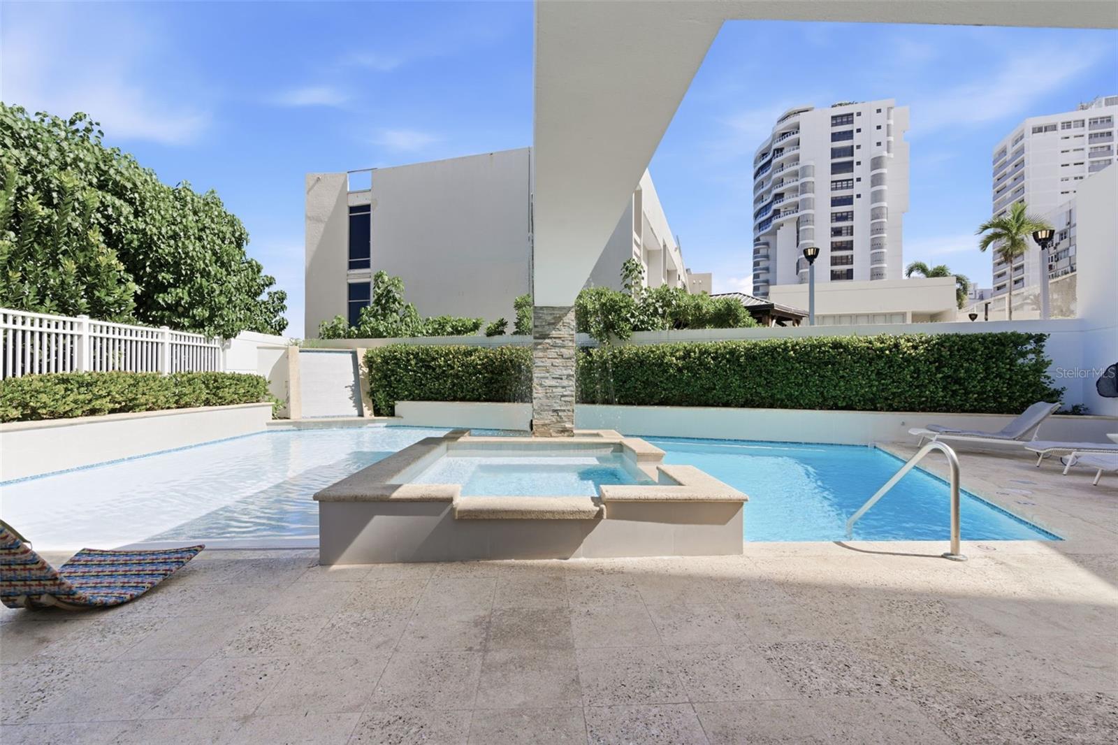 ACQUAMARINA CONDOMINIUM - Residential Lease