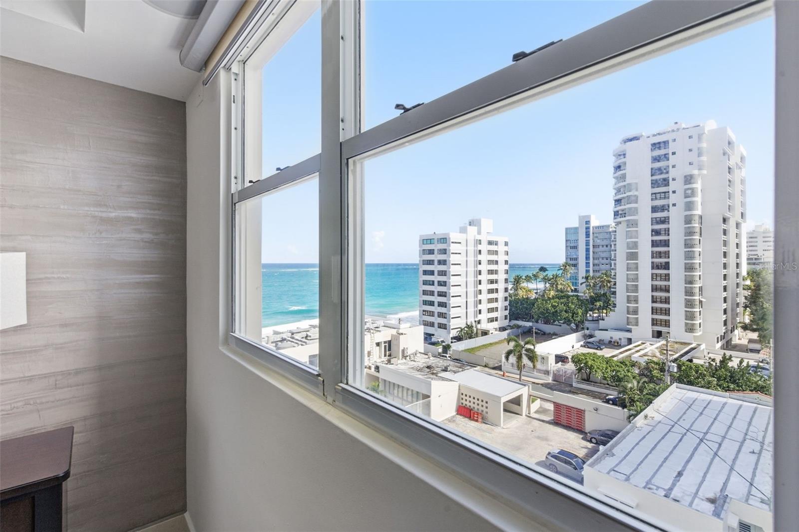 ACQUAMARINA CONDOMINIUM - Residential Lease