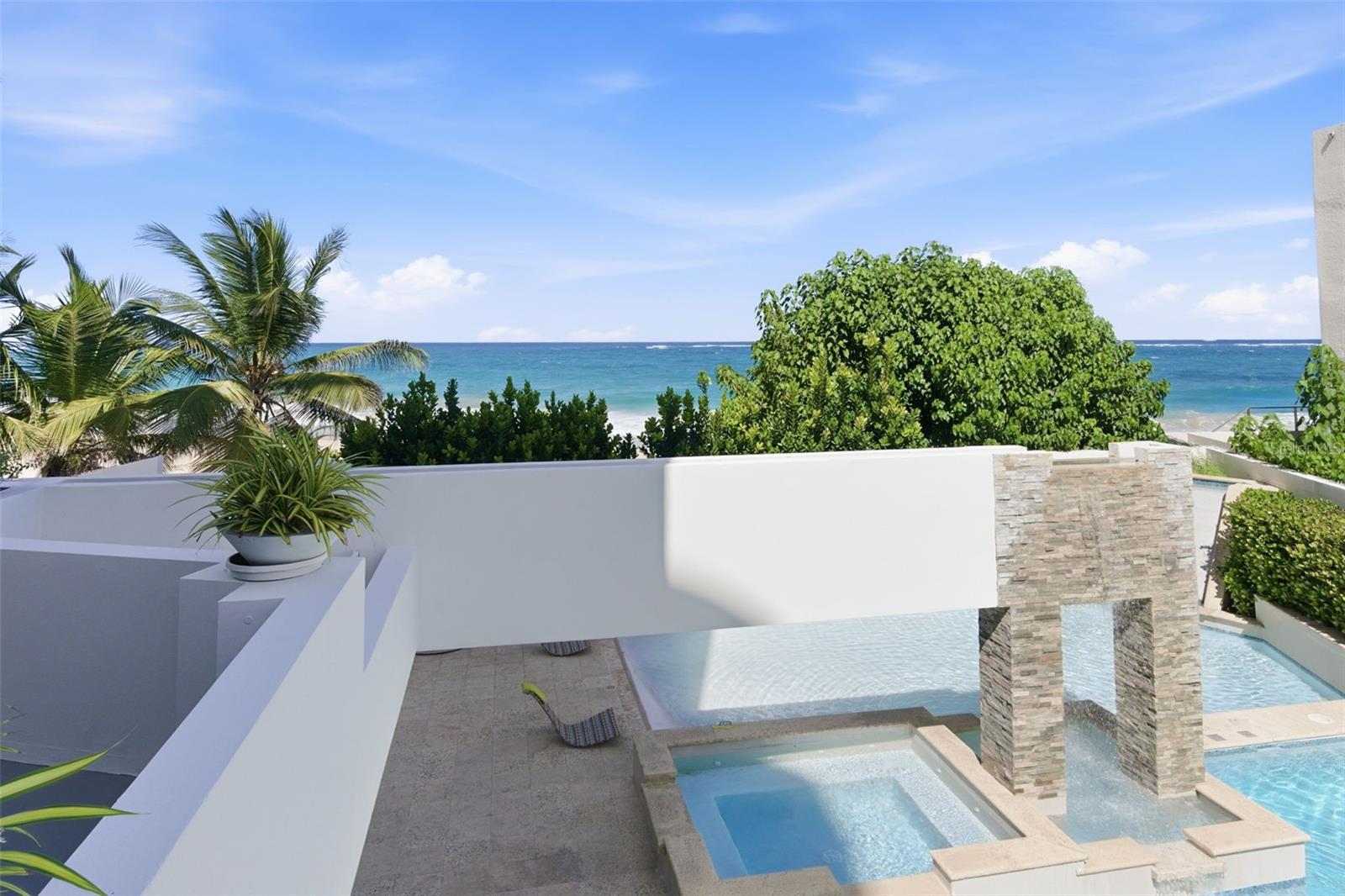 ACQUAMARINA CONDOMINIUM - Residential Lease