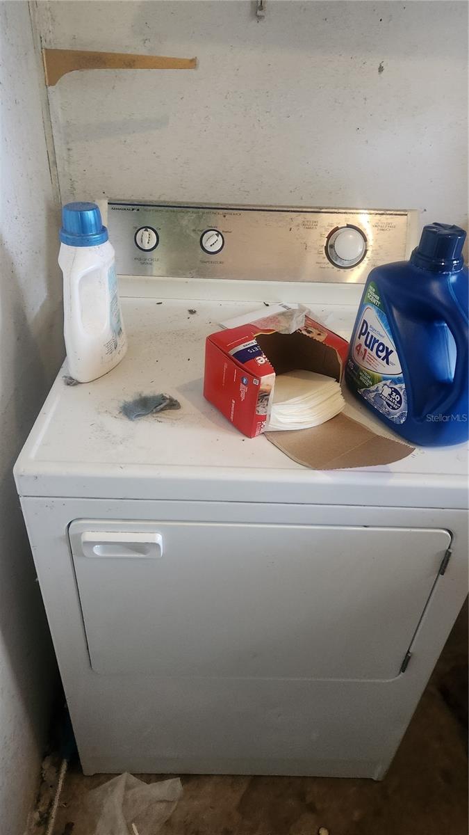 LAKESIDE TERRACE - Residential