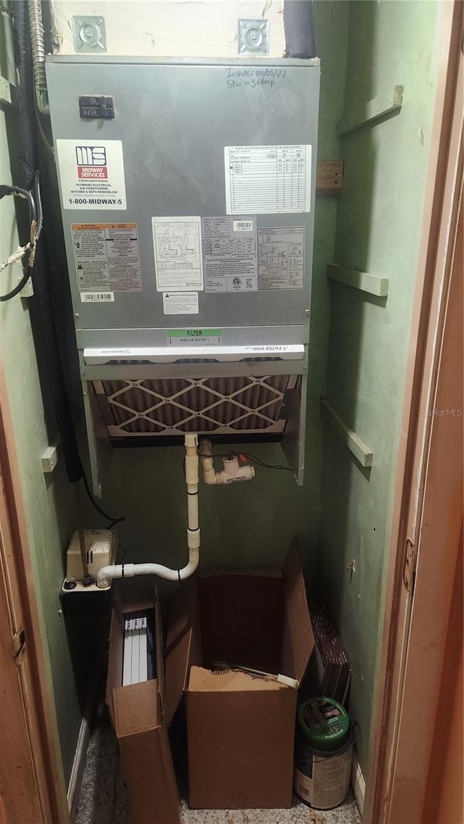 LAKESIDE TERRACE - Residential