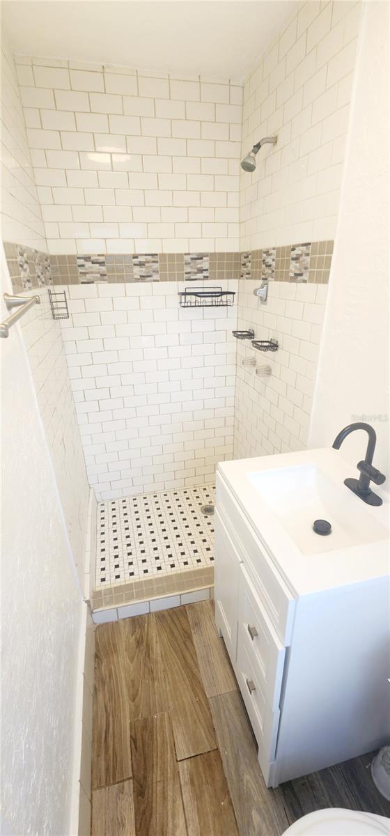 EAST COLLEGE ADD - Residential Lease