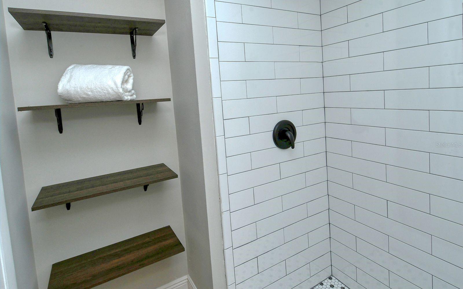 SUMMERSIDE - Residential Lease