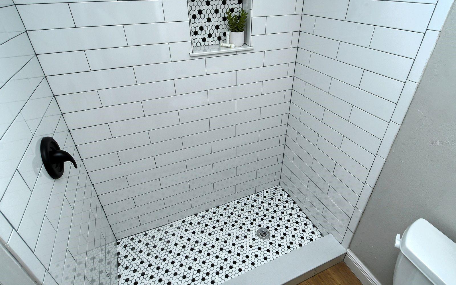 SUMMERSIDE - Residential Lease