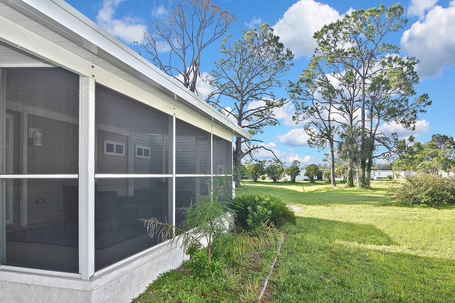 HOLIDAY PARK - Residential