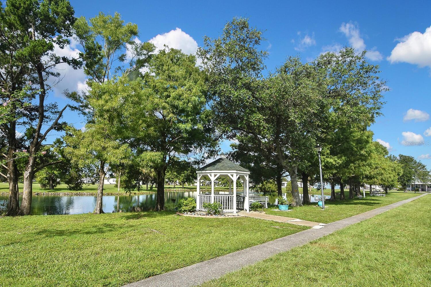 HOLIDAY PARK - Residential
