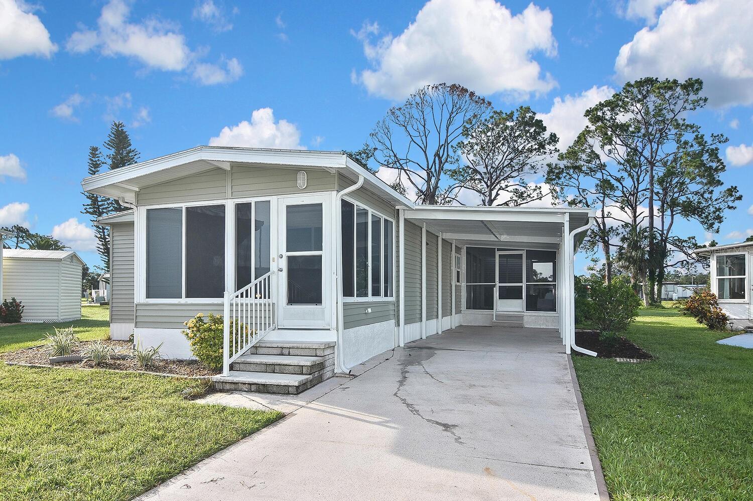 HOLIDAY PARK - Residential