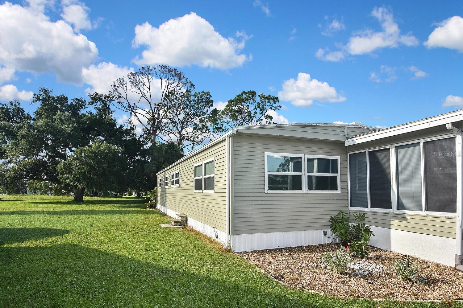 HOLIDAY PARK - Residential