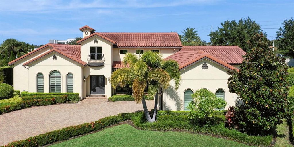 Photo of 5067 Sawyer Cove Way, Windermere, FL 34786 (MLS # O6357042)