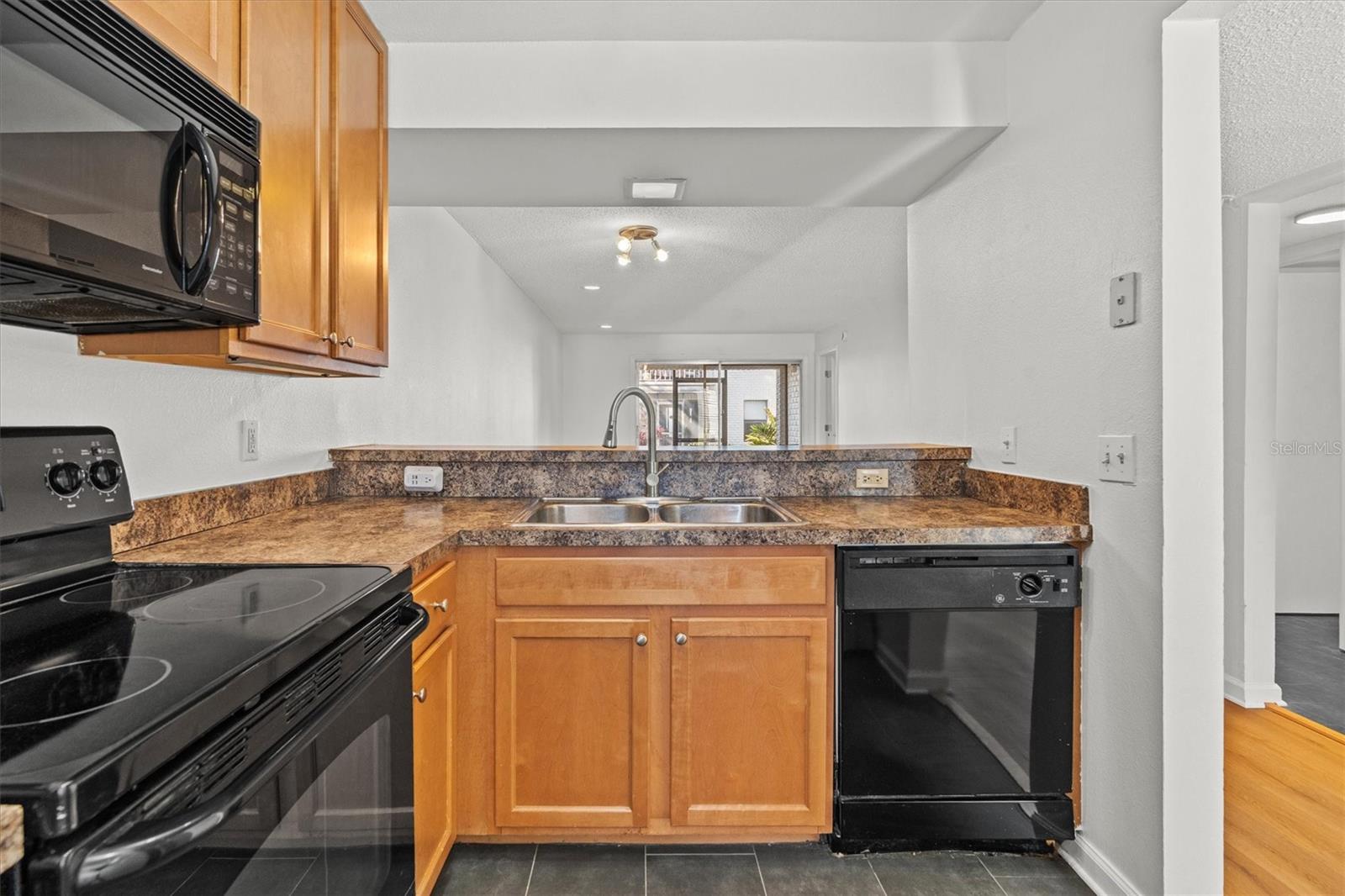 AUDUBON PLACE CITY CONDO - Residential