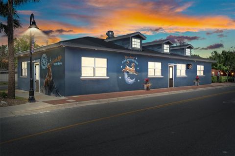 Photo of 508 N Citrus Avenue, Crystal River, FL 34428 (MLS # OM688885)