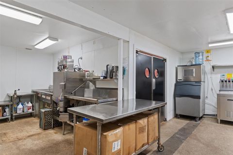 Tiny photo for 508 N Citrus Avenue, Crystal River, FL 34428 (MLS # OM688885)