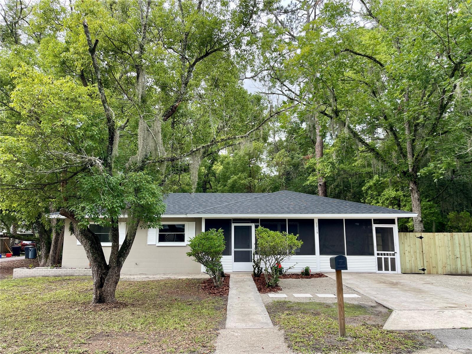 1715 NE 6TH PLACE