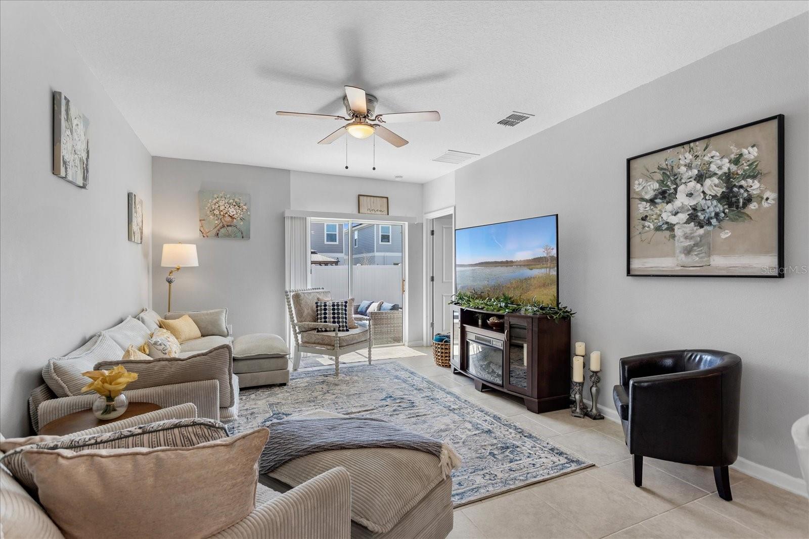 TRINITY LAKES PH I - Residential