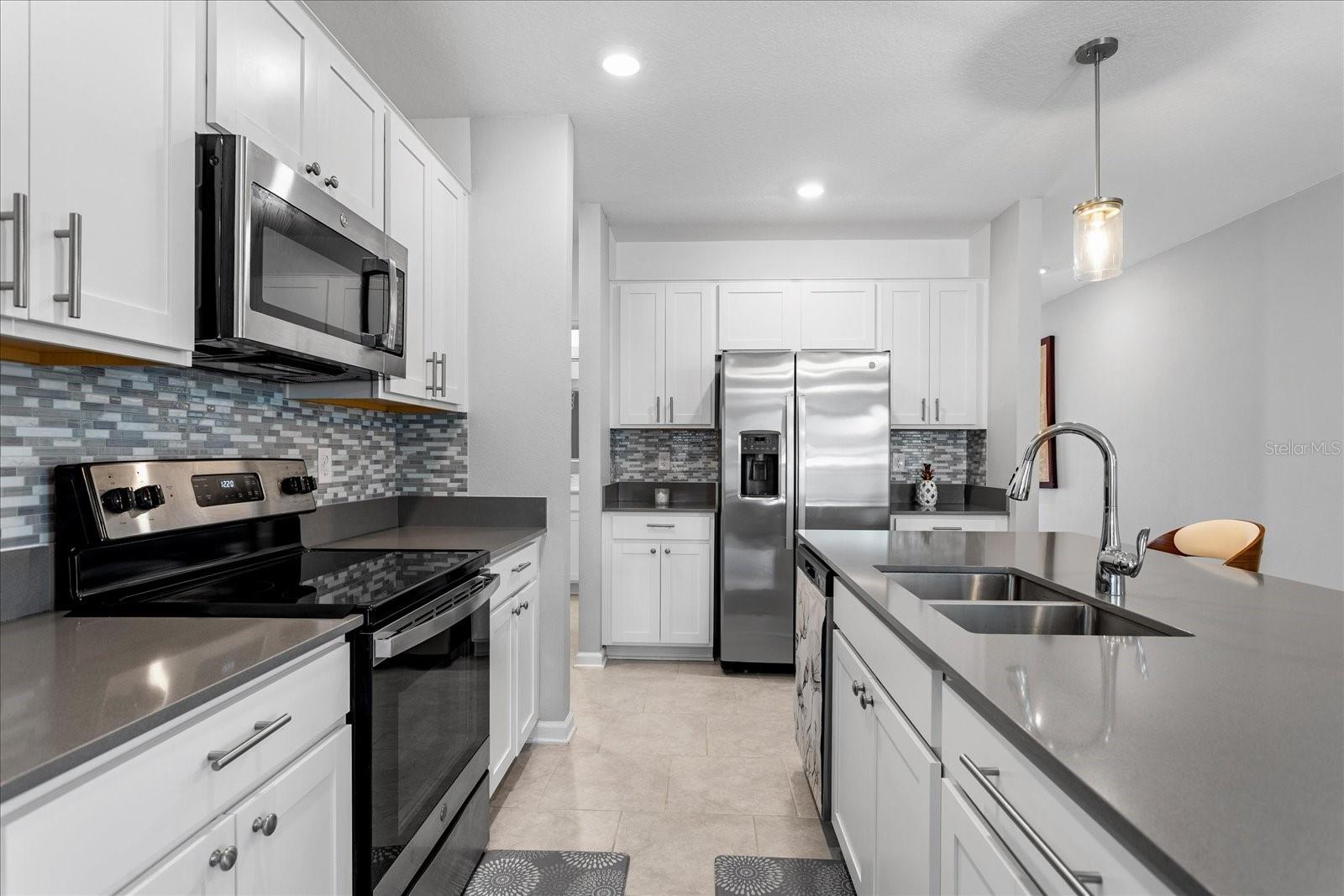 TRINITY LAKES PH I - Residential