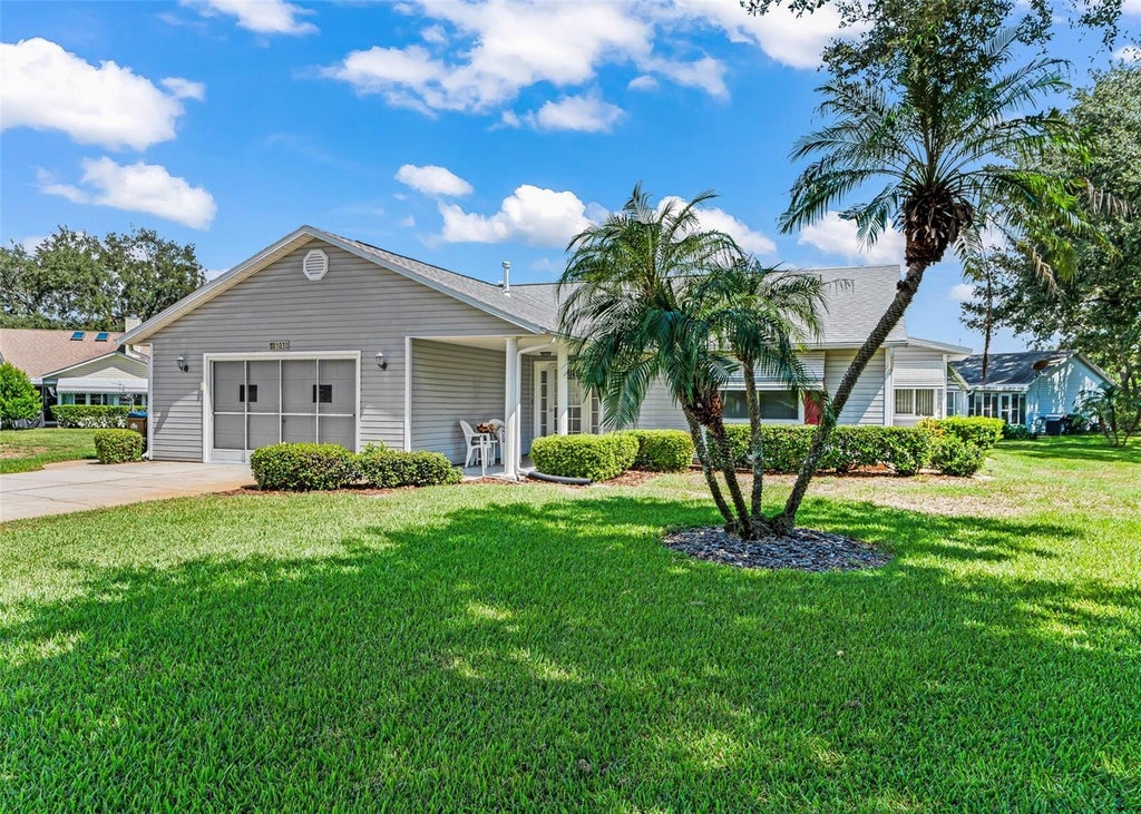 Photo of 1032 Scotch Pine Court, Leesburg, FL 34788 (MLS # G5118127)