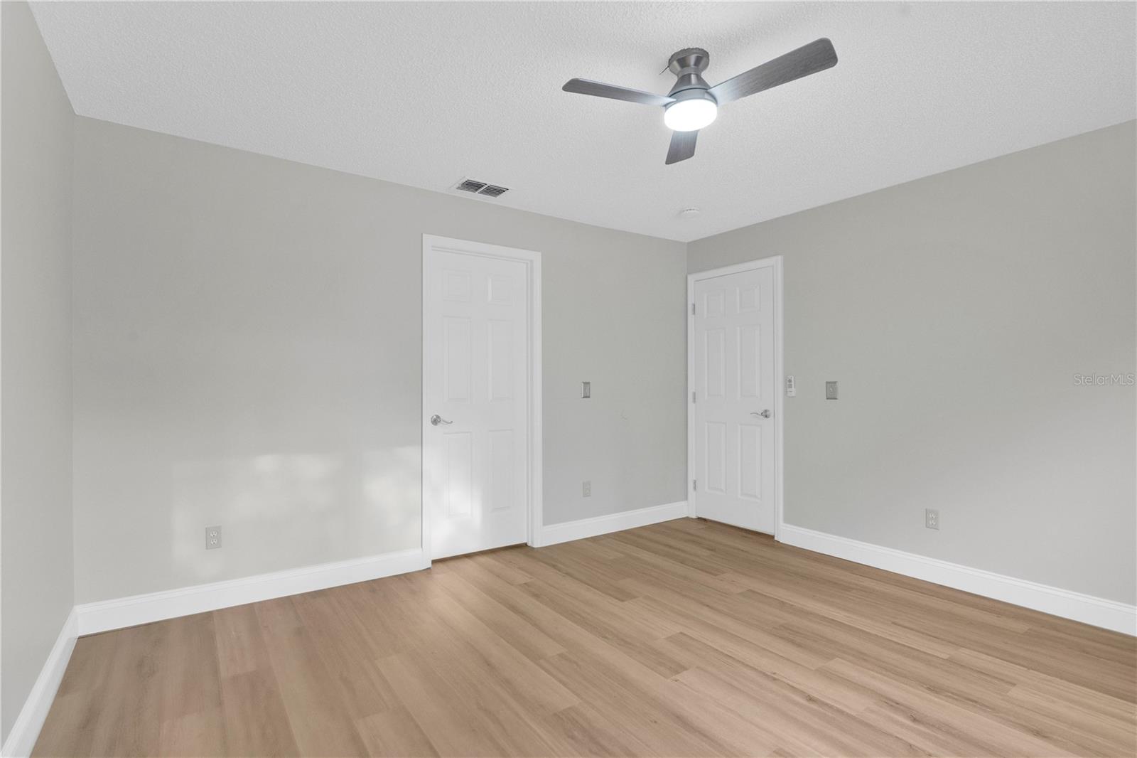 KINGS RIDGE - Residential