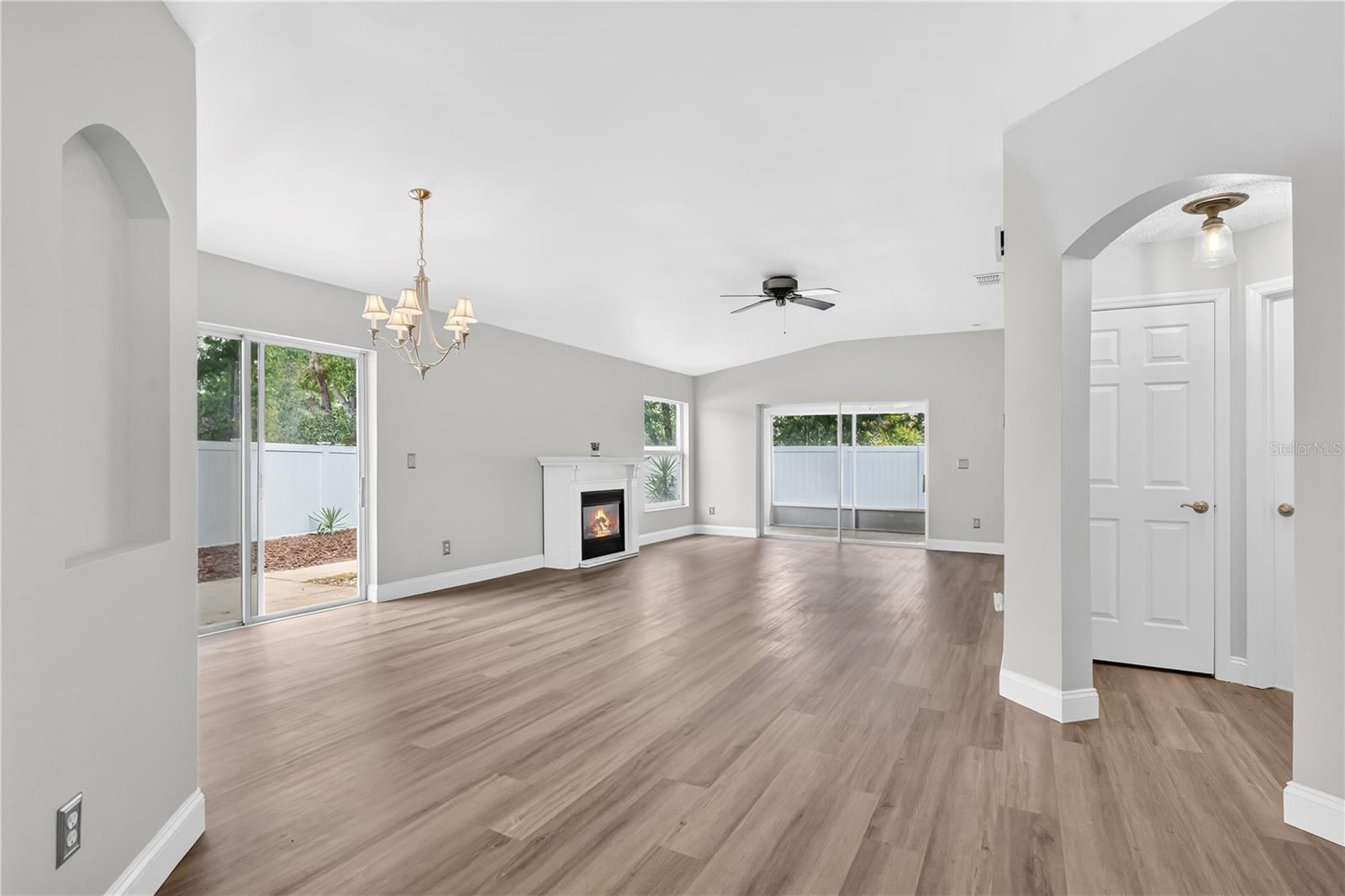 KINGS RIDGE - Residential