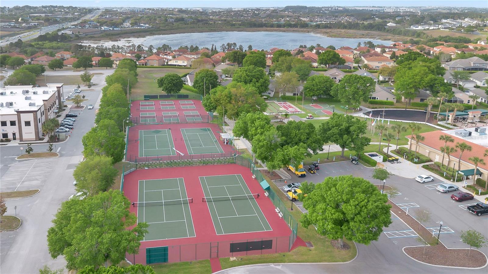 KINGS RIDGE - Residential