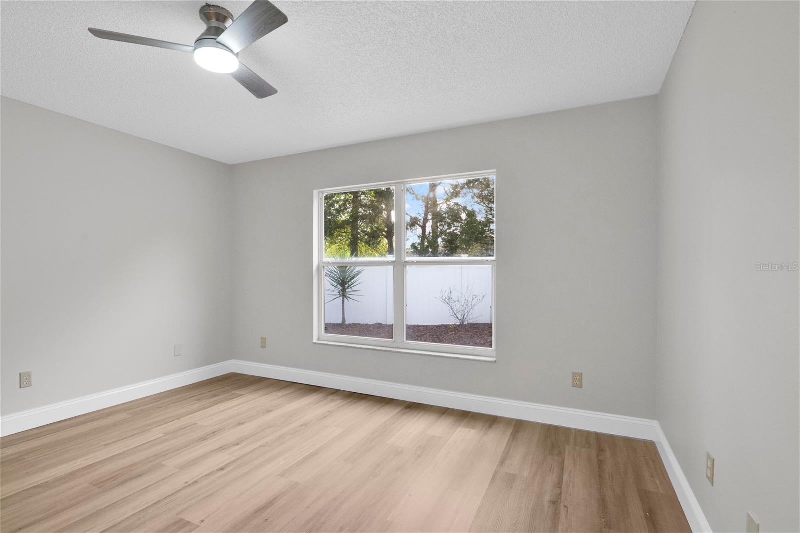 KINGS RIDGE - Residential