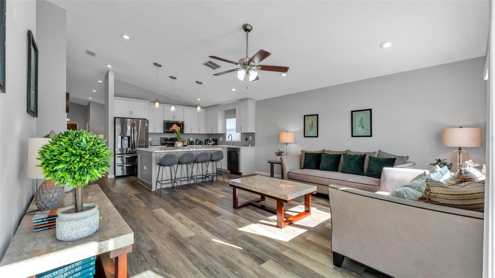 HAMPTON ESTATES - Residential