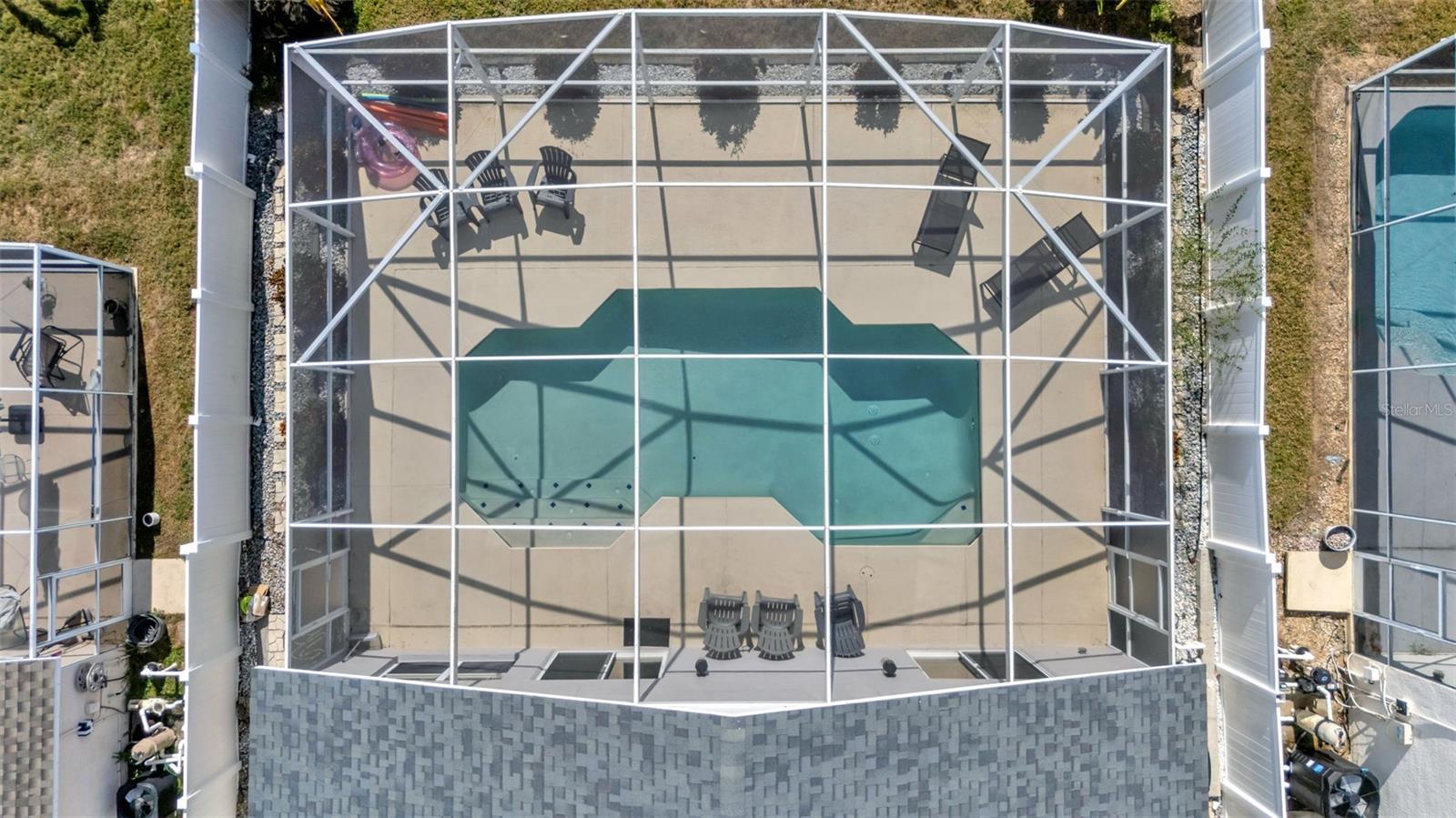 HAMPTON ESTATES - Residential