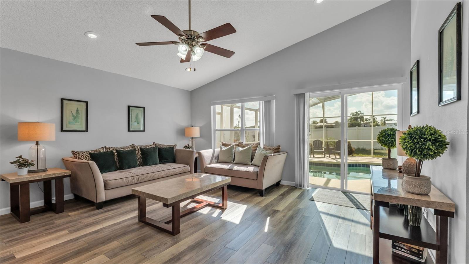 HAMPTON ESTATES - Residential