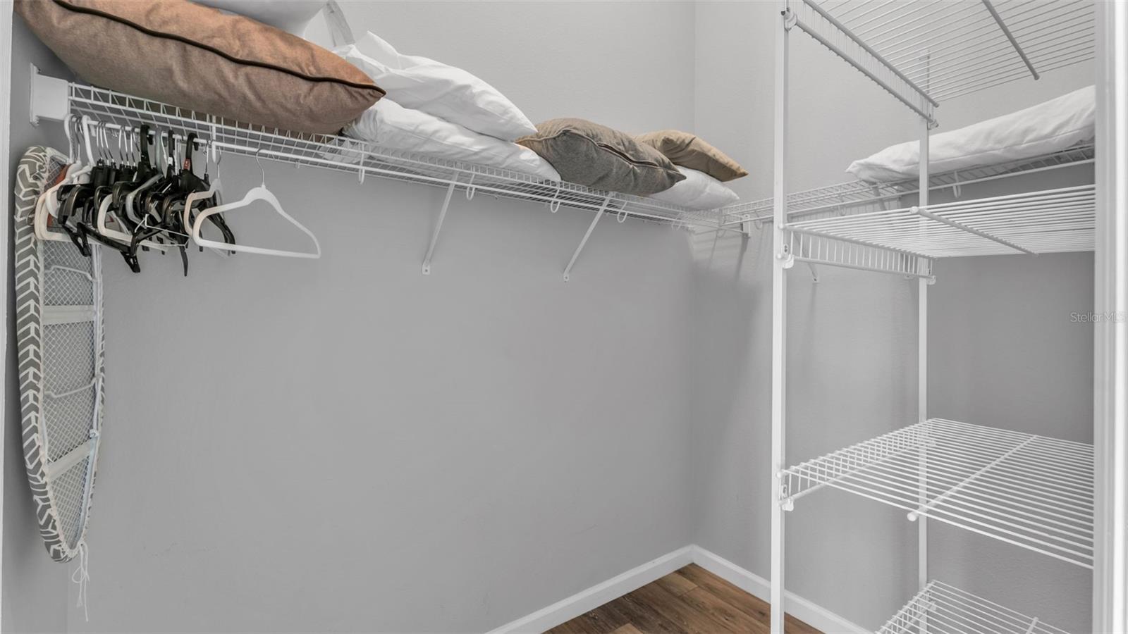 HAMPTON ESTATES - Residential