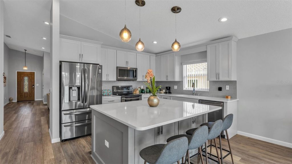 Photo of 333 Castlemain Circle, Davenport, FL 33897 (MLS # P4937081)