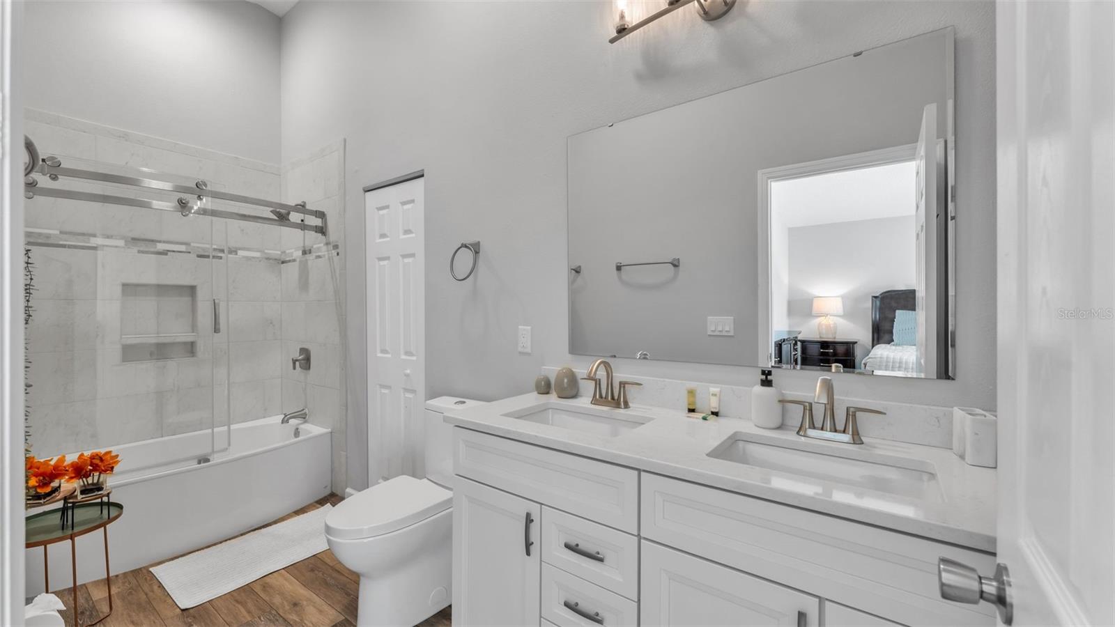 HAMPTON ESTATES - Residential