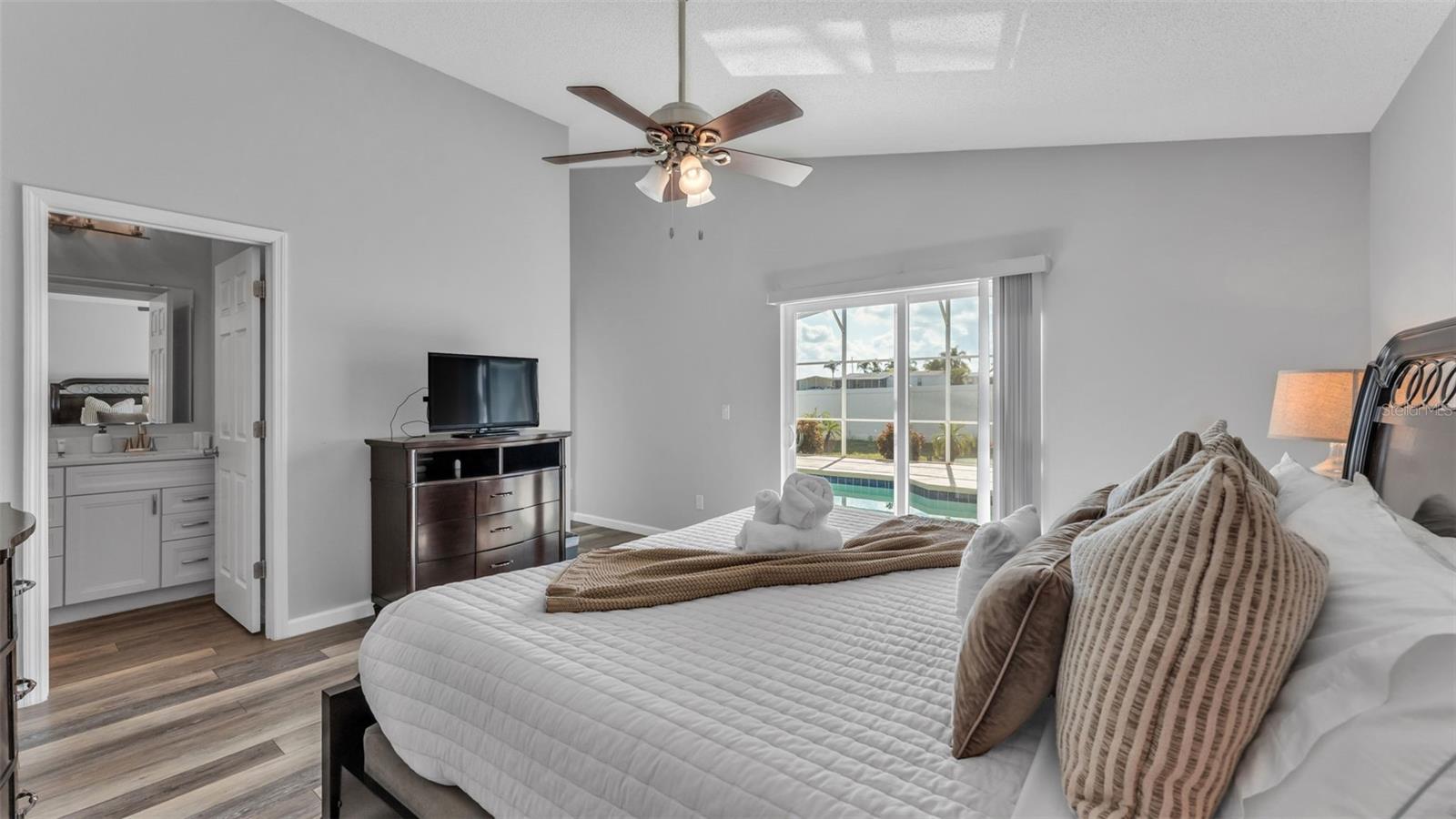 HAMPTON ESTATES - Residential