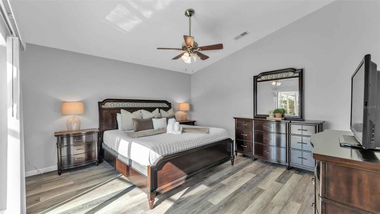 HAMPTON ESTATES - Residential