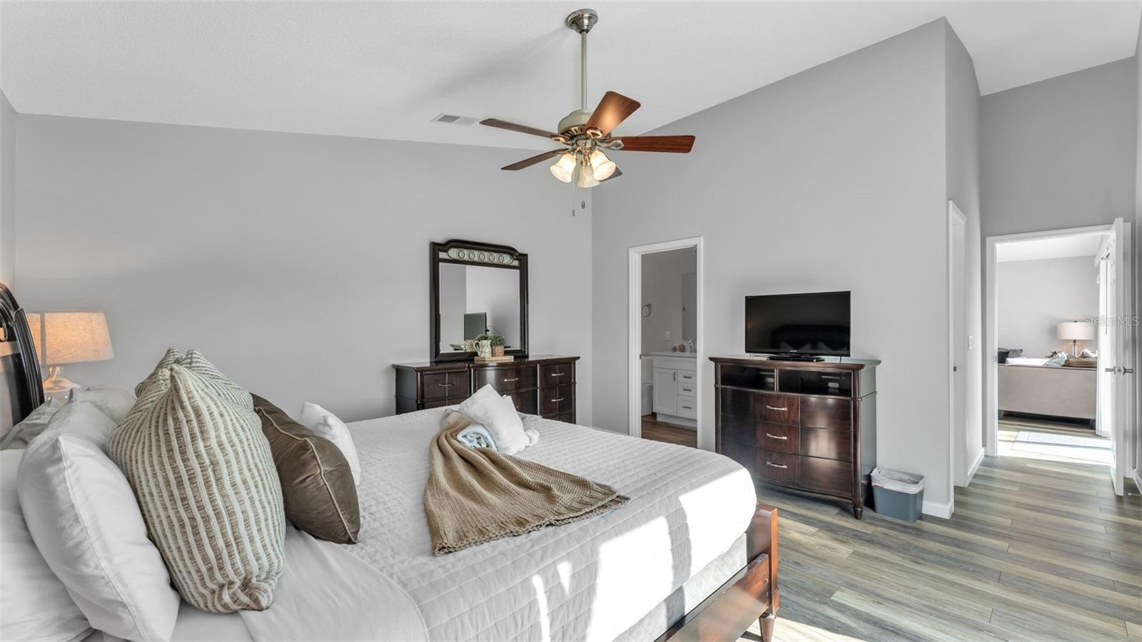 HAMPTON ESTATES - Residential