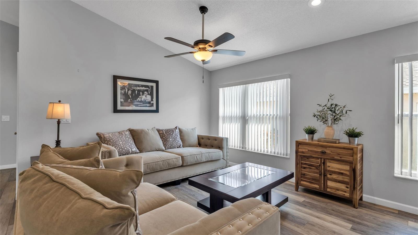 HAMPTON ESTATES - Residential