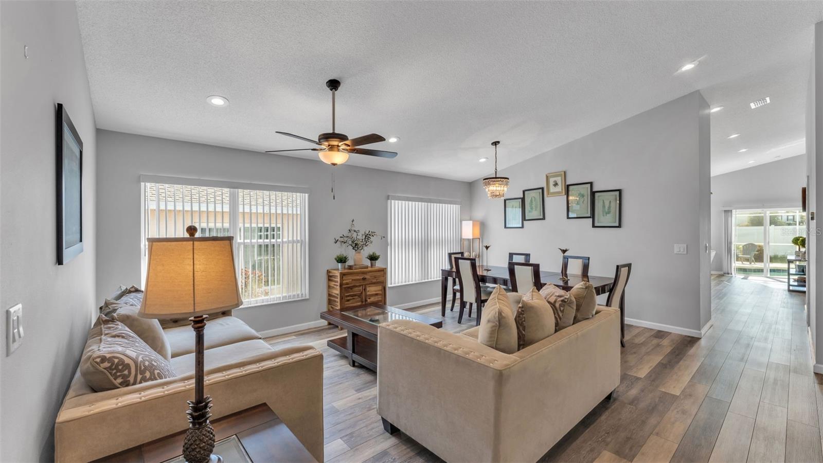 HAMPTON ESTATES - Residential