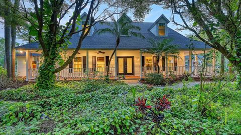 A home in BRADENTON