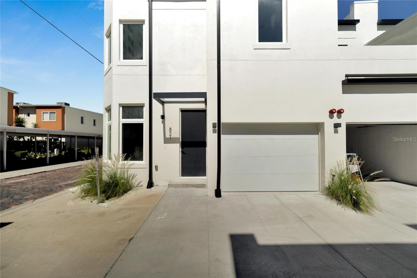 833 CALLA TERRACE N