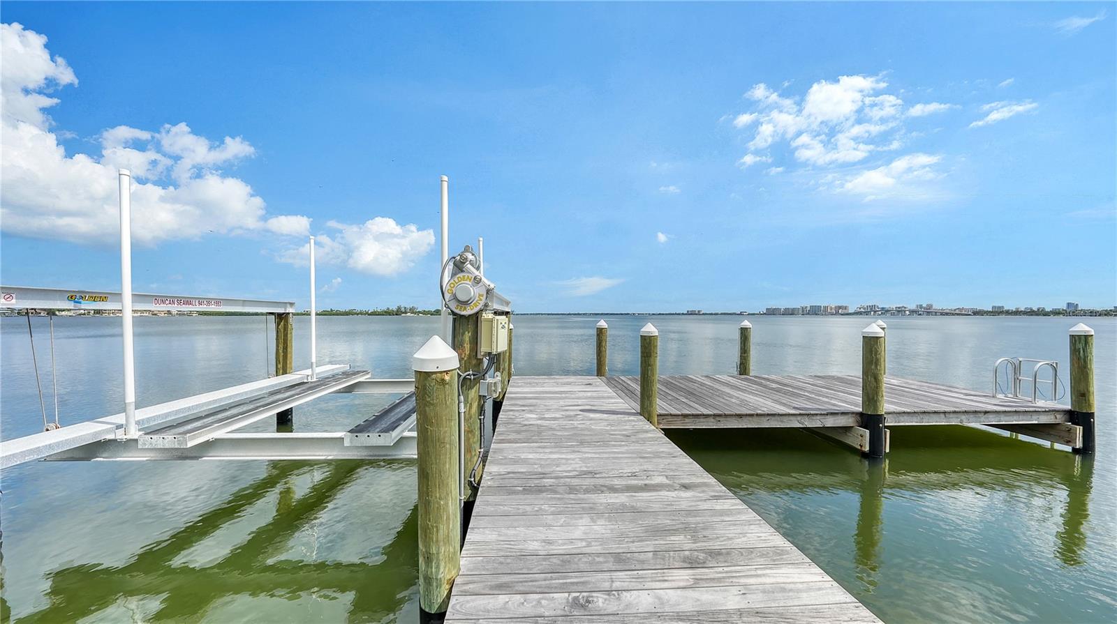 SAINT ARMANDS DIV JOHN RINGLING ESTATES - Residential