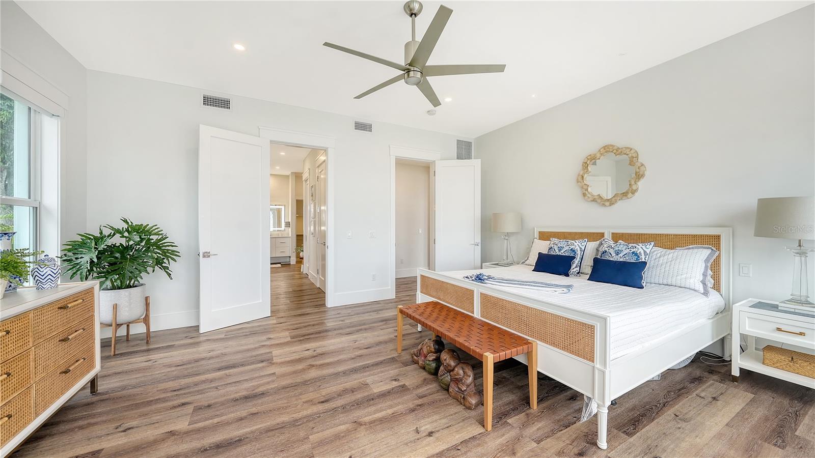 SAINT ARMANDS DIV JOHN RINGLING ESTATES - Residential