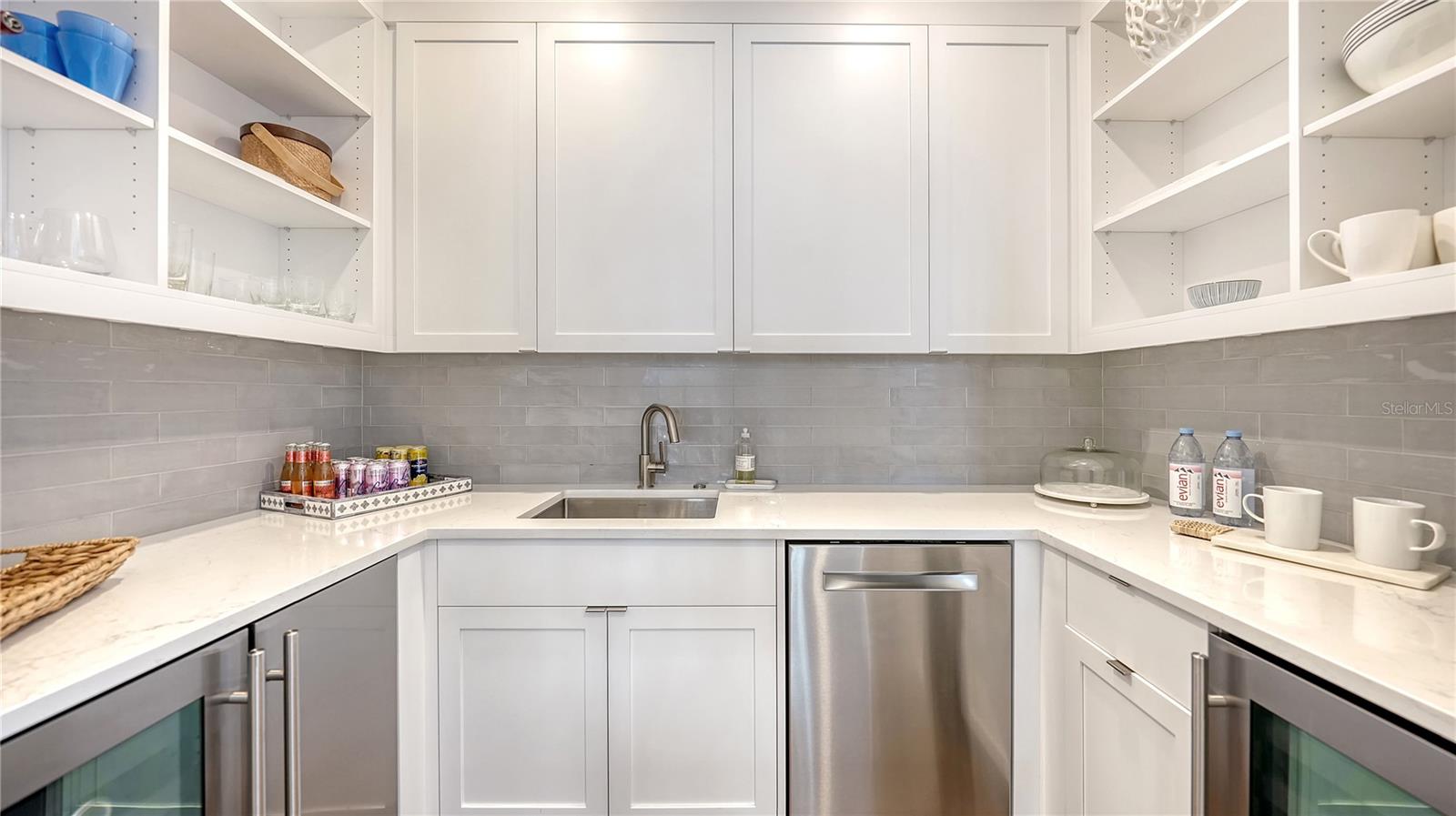 SAINT ARMANDS DIV JOHN RINGLING ESTATES - Residential