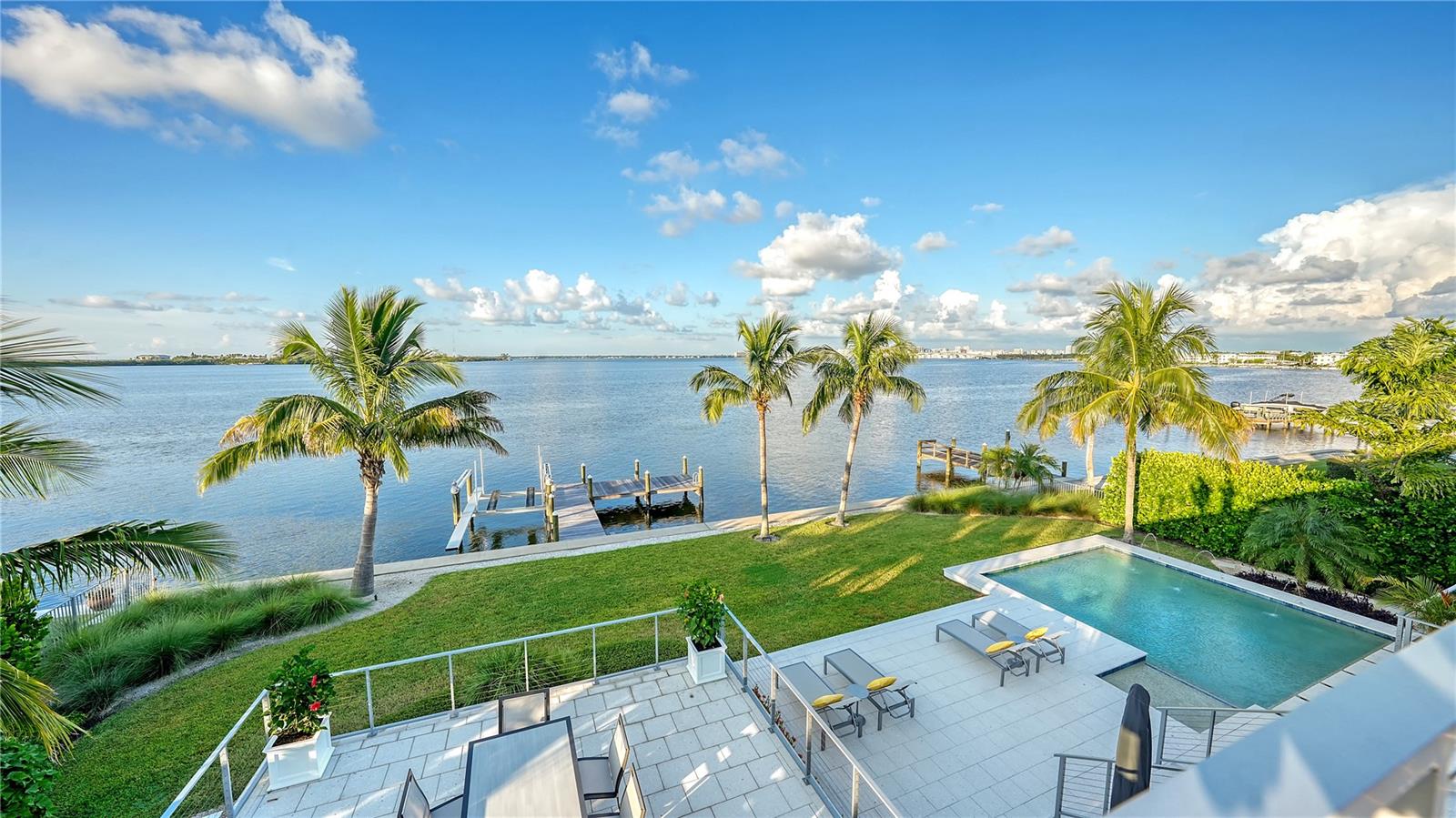 SAINT ARMANDS DIV JOHN RINGLING ESTATES - Residential