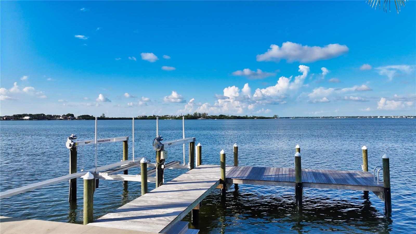 SAINT ARMANDS DIV JOHN RINGLING ESTATES - Residential