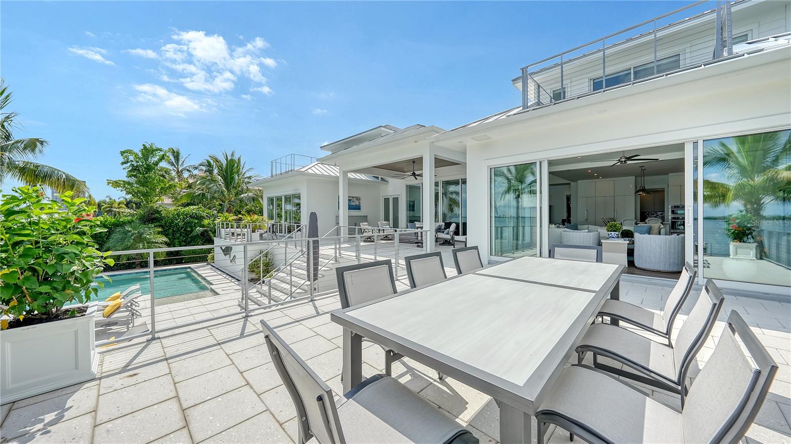 SAINT ARMANDS DIV JOHN RINGLING ESTATES - Residential