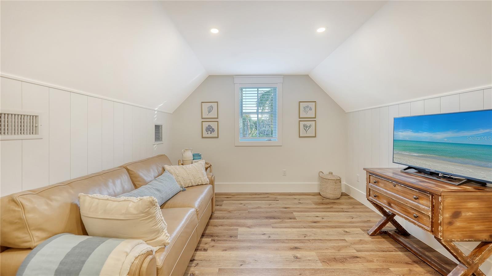 SAINT ARMANDS DIV JOHN RINGLING ESTATES - Residential