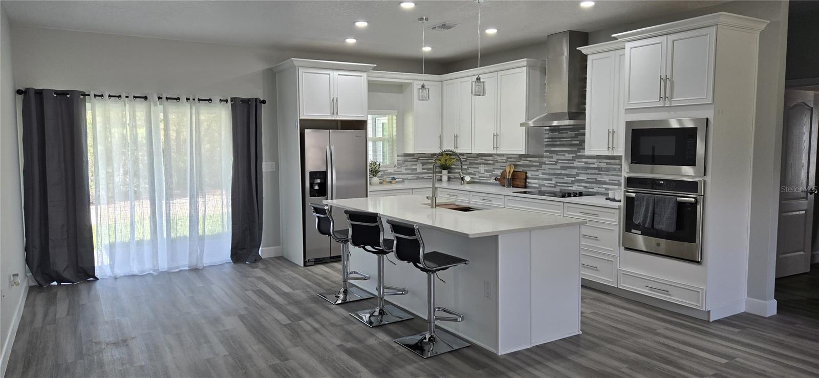 SHADEMOOR ACRES FIRST ADD - Residential