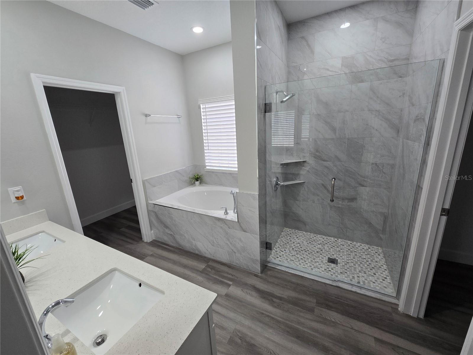 SHADEMOOR ACRES FIRST ADD - Residential